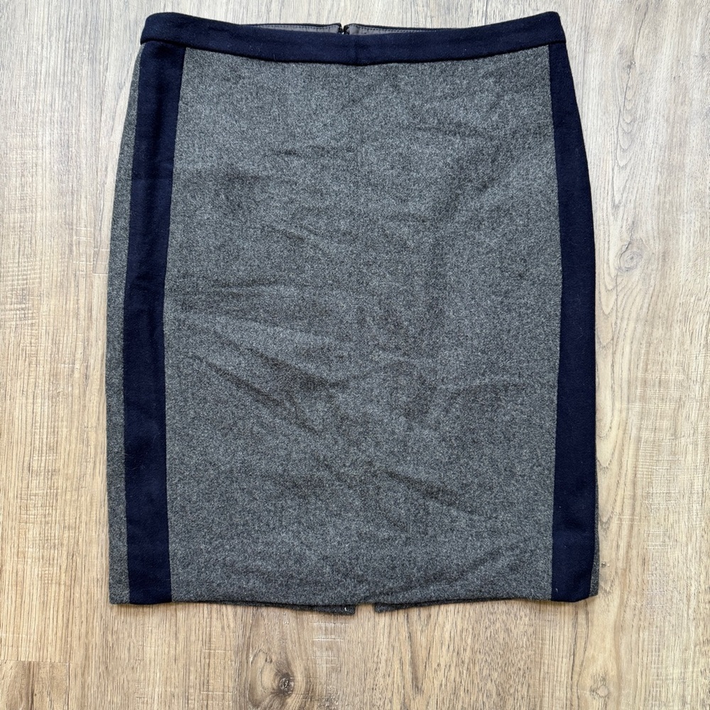 J. Crew The Pencil - Skirt Gray & Navy Wool - Sz 2